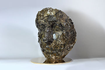 Giuseppe D'Angelo una scultura un viso in marmo emperador e lettere in bronzo 