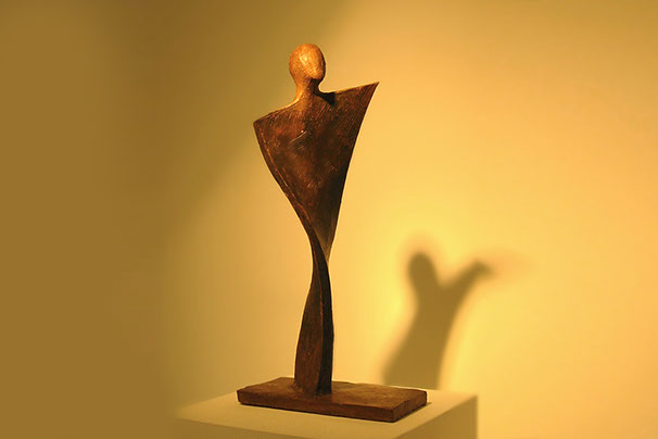 Giuseppe D'Angelo scultore opera in bronzo e tormalina nera
