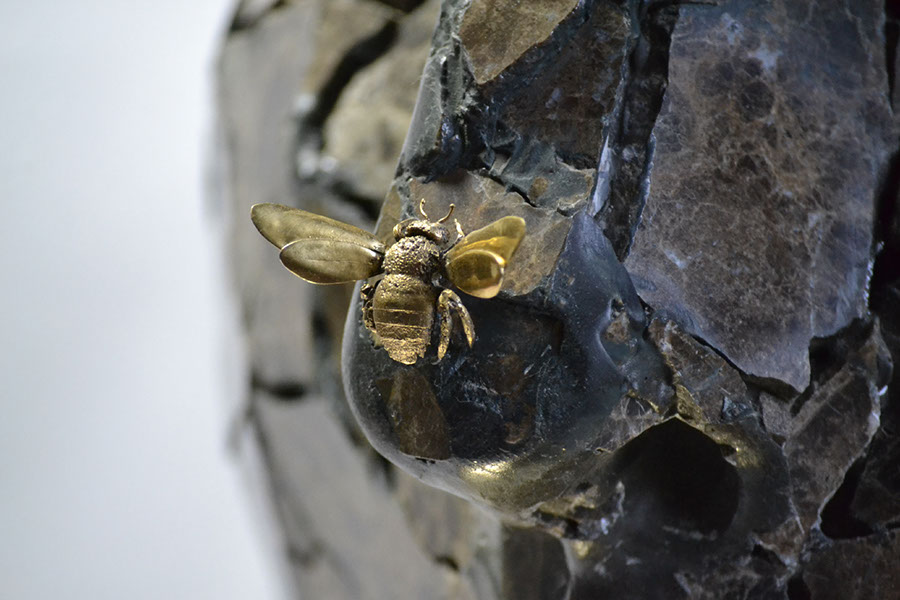 Giuseppe D'Angelo emperador marble sculpture, bee in silver