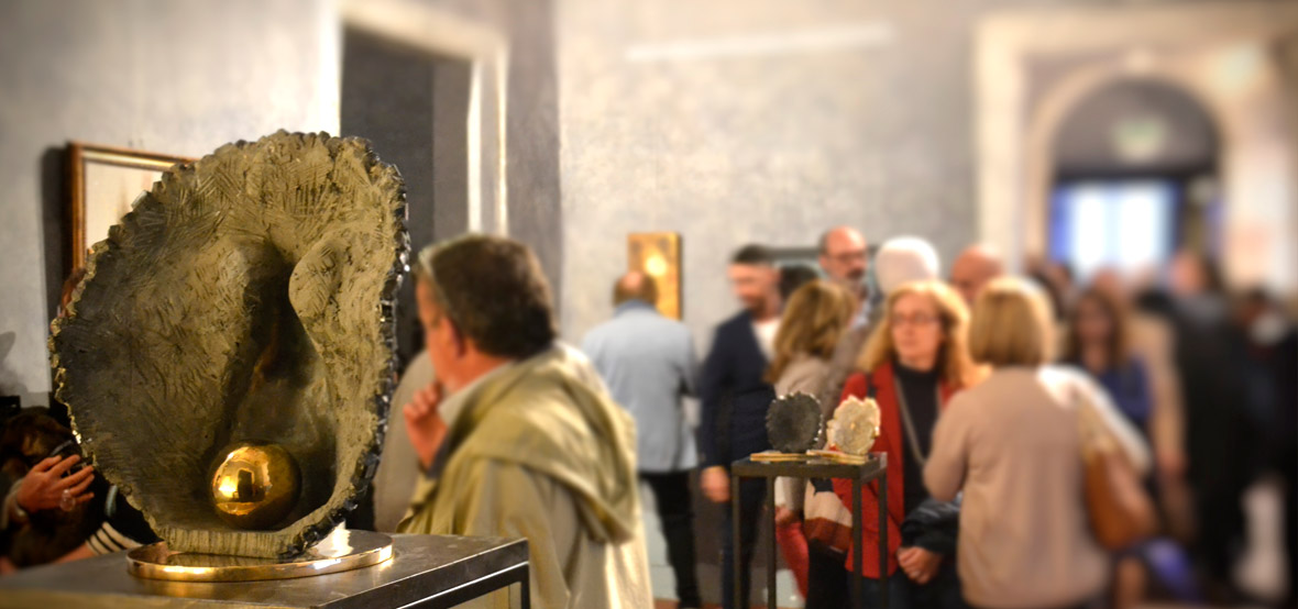 Palazzo imperiale Genova sculture di Giuseppe D'Angelo. Il volto e la forza della materia